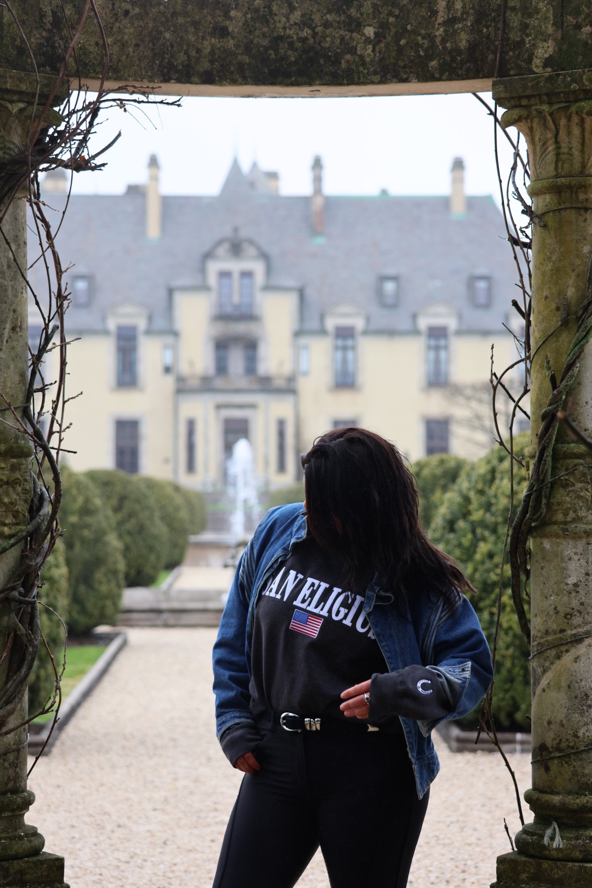Lucky Crewneck | Charcoal