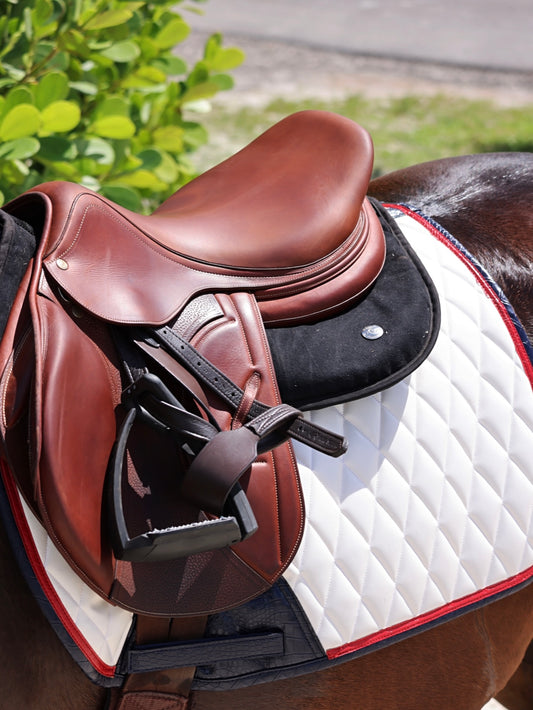 White Saddle Pad