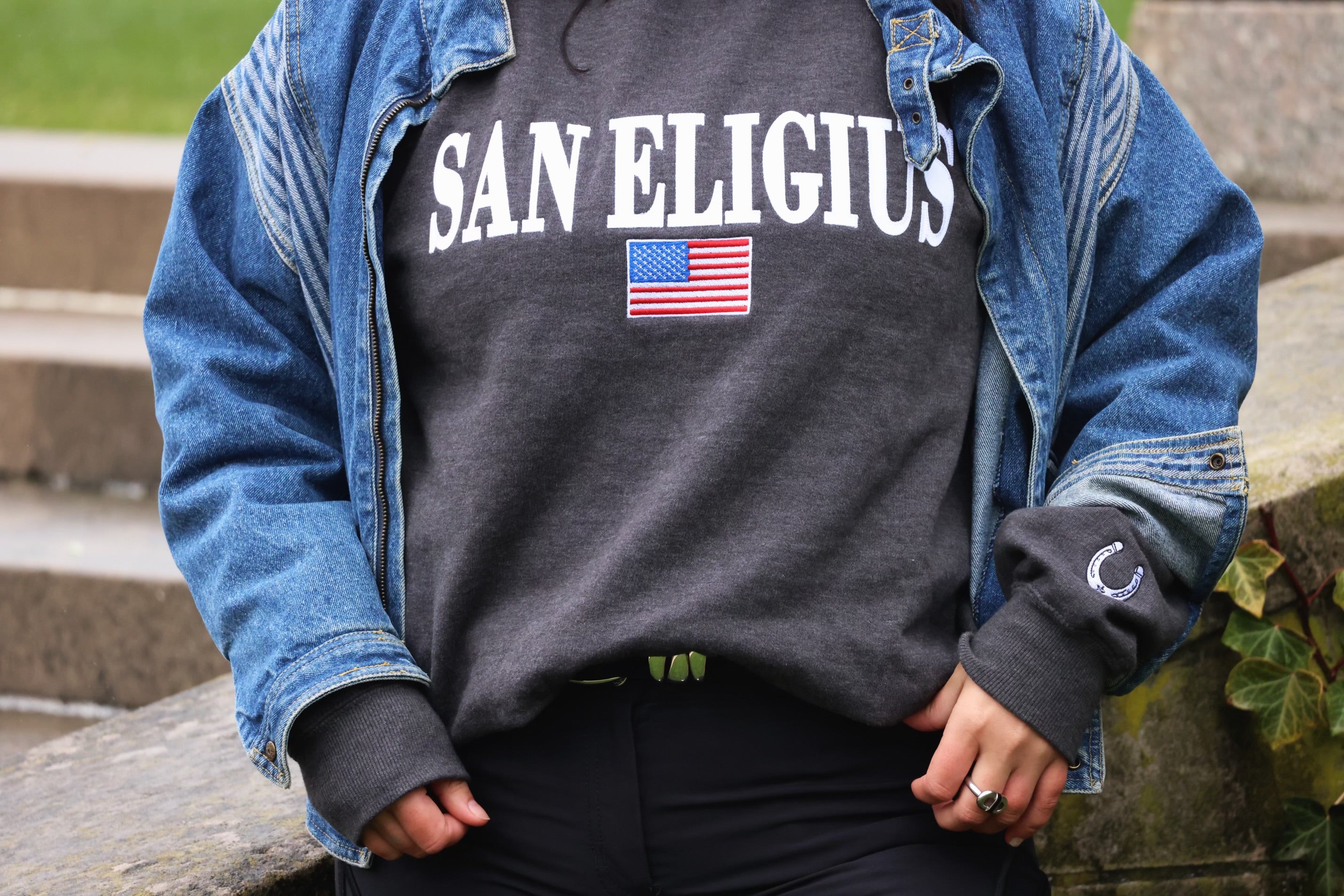 Lucky Crewneck | Charcoal
